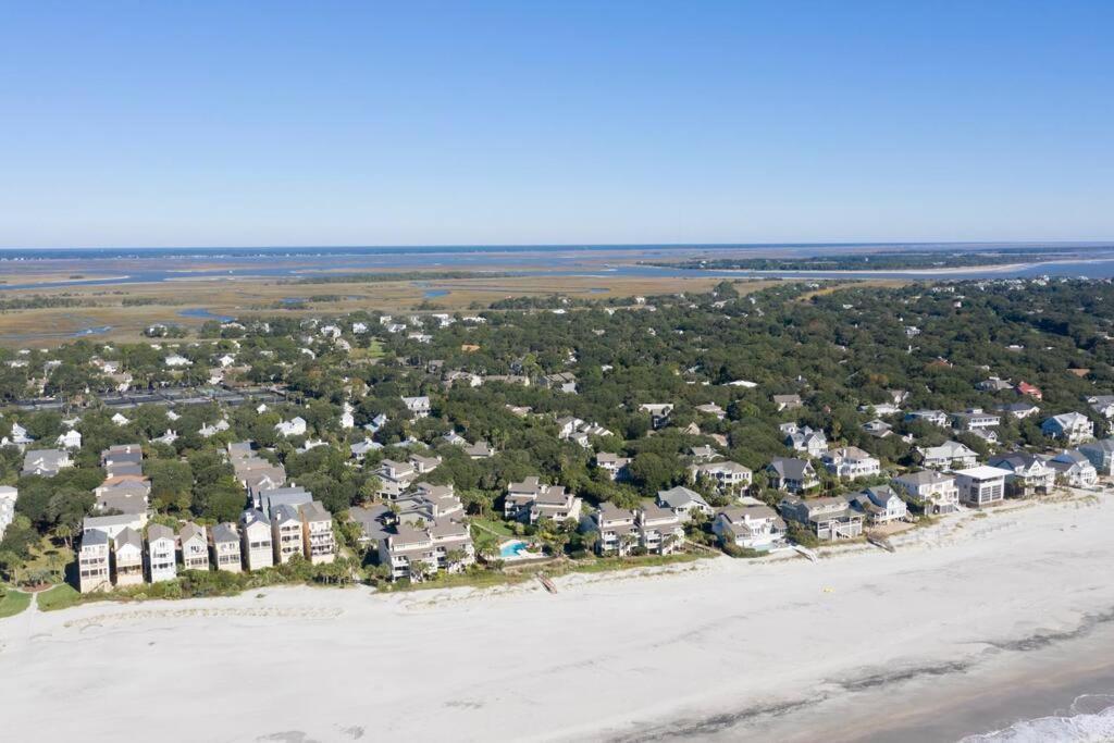 Lagoon Villa 9 - Superb Villa By Pool! Short Walk To Beach Isle of Palms Exterior photo